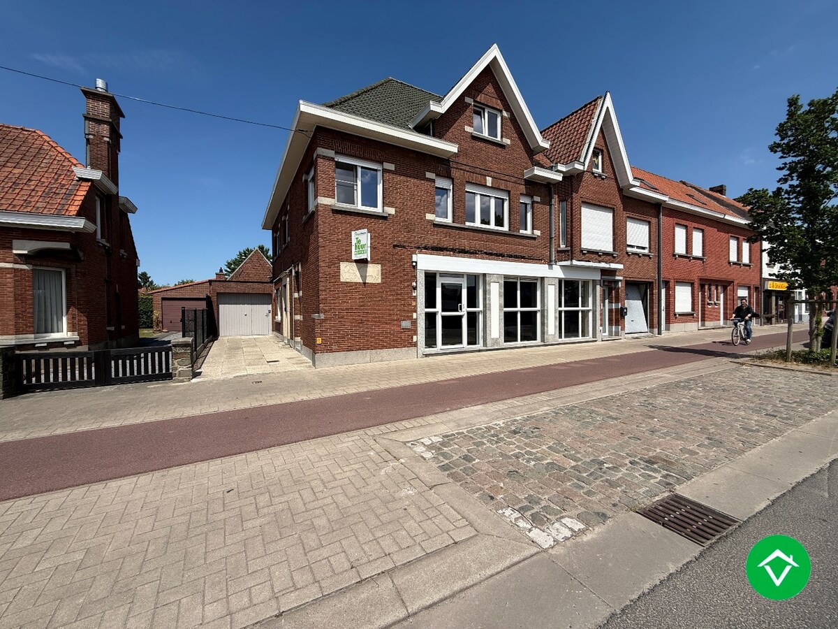 Handelspand met woonst te Roeselare 