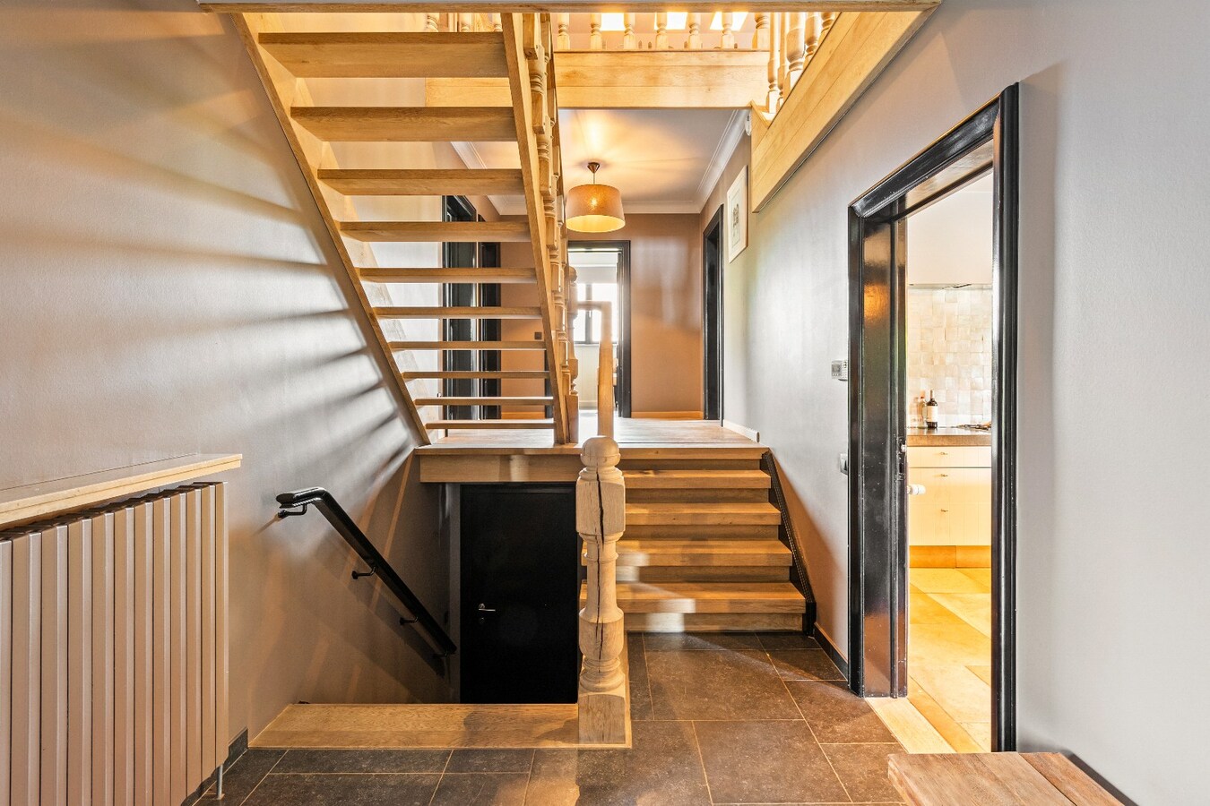 Prachtige landelijke villa met gezinstuin en graslanden op 32.558m² 