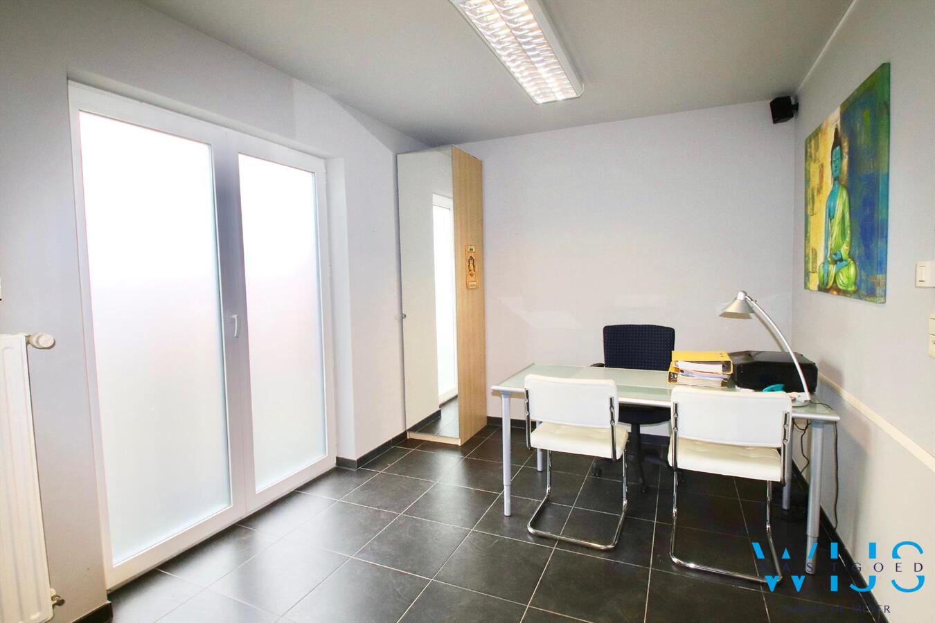 Multifunctionele handelsruimte in hartje ERTVELDE! 