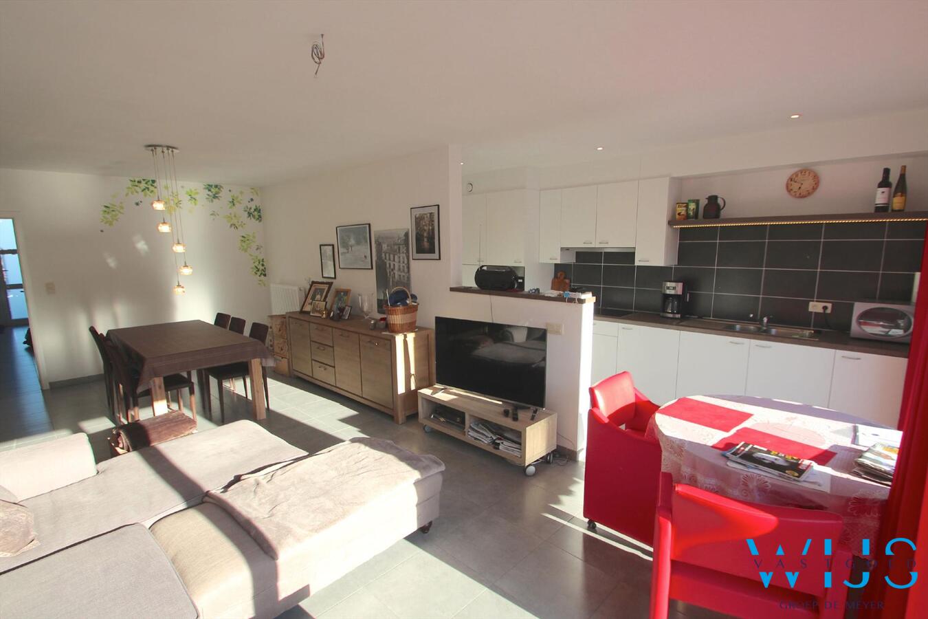 Energiezuinige ruime nieuwbouwwoning CENTRUM ERTVELDE ! 