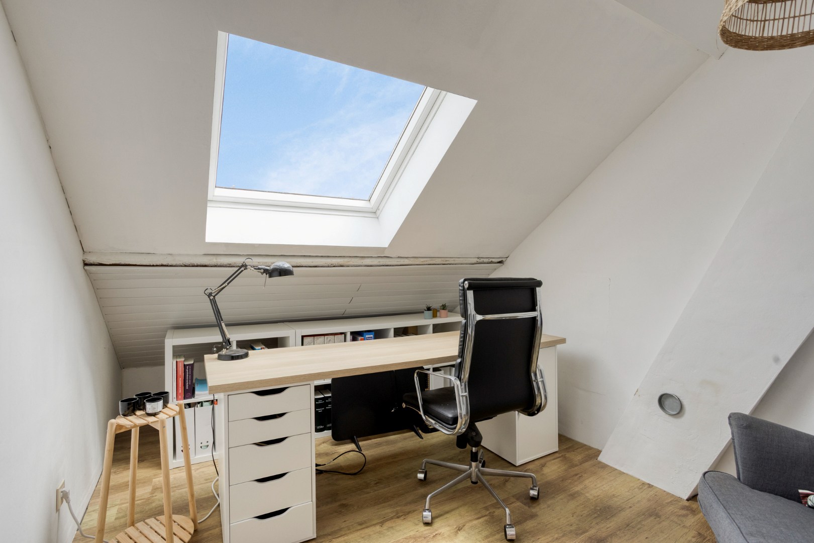 Zeer rustig gelegen half open bebouwing met 4 slaapkamers en ruime tuin in Pellenberg - EPC 162 kwh/m2 