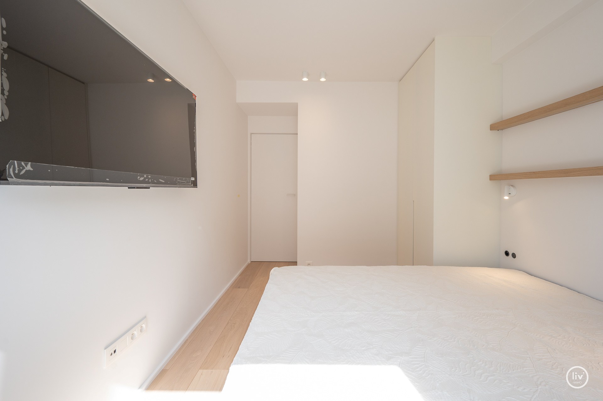 Stijlvol gerenoveerd hoekappartement op topligging in het hart van Knokke 