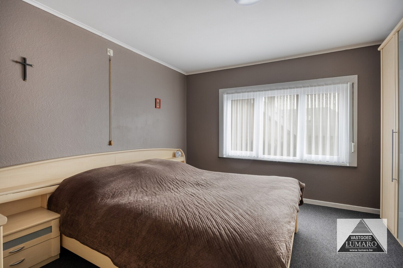 Landelijk gelegen goed onderhouden vrijstaande woning 