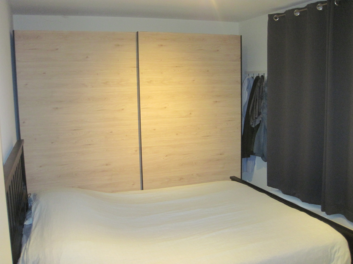 Exceptioneel ruim gelijkvloers appartement. Geen vaste kosten ! 