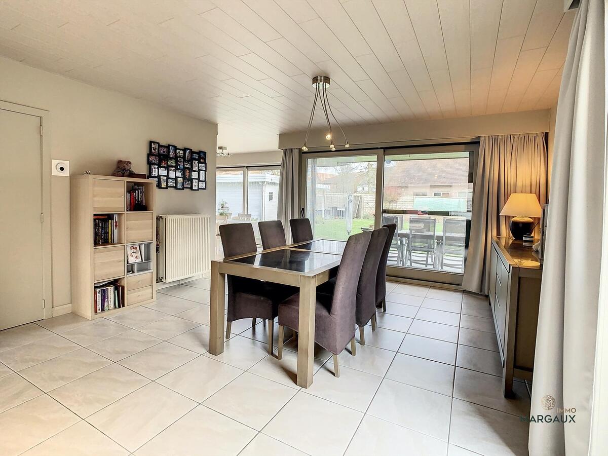 Rustig gelegen vrijstaande villa met grote tuin 