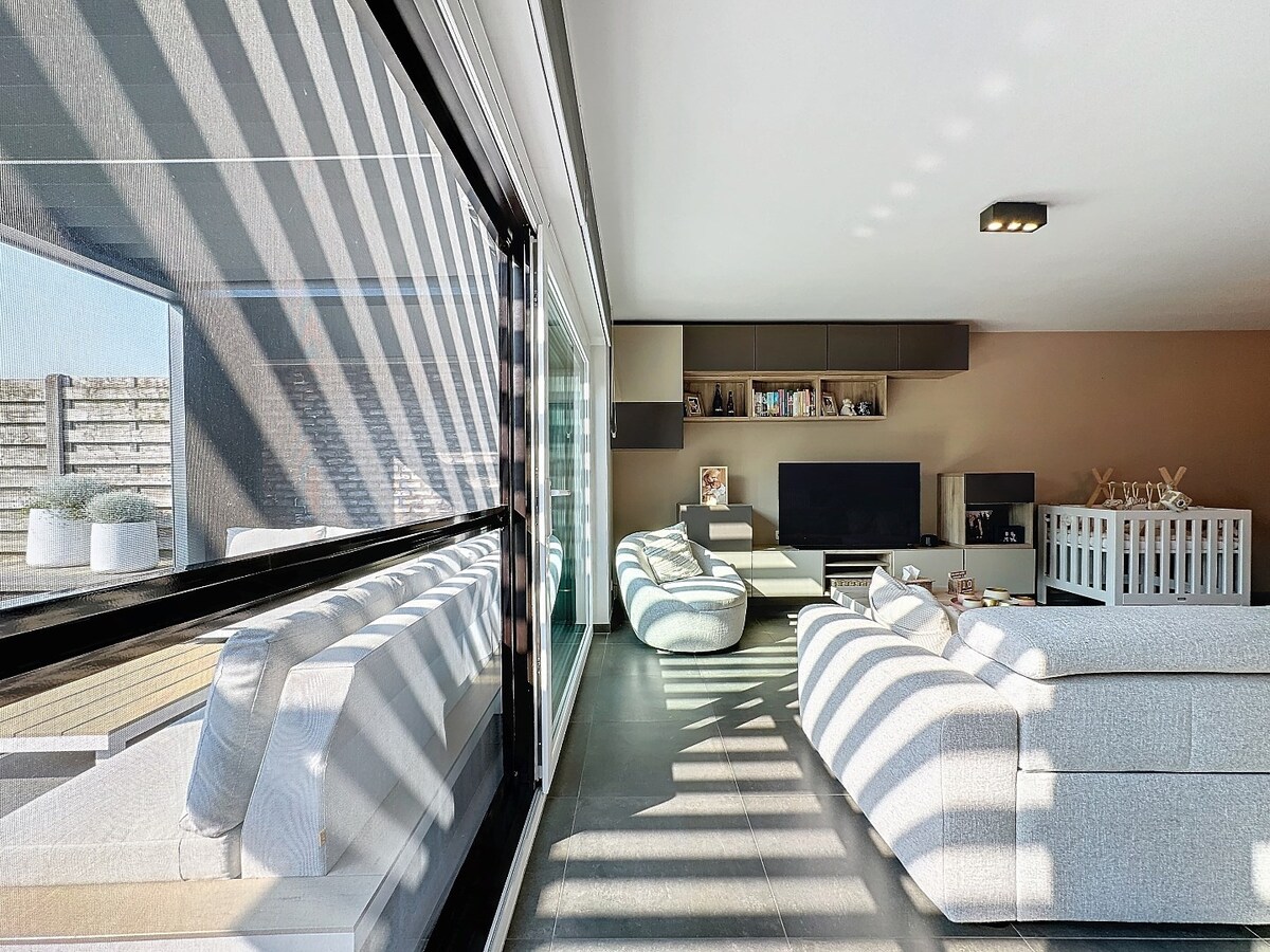 Op en top afgewerkte, energiezuinige gezinswoning (2013) te Velzeke 