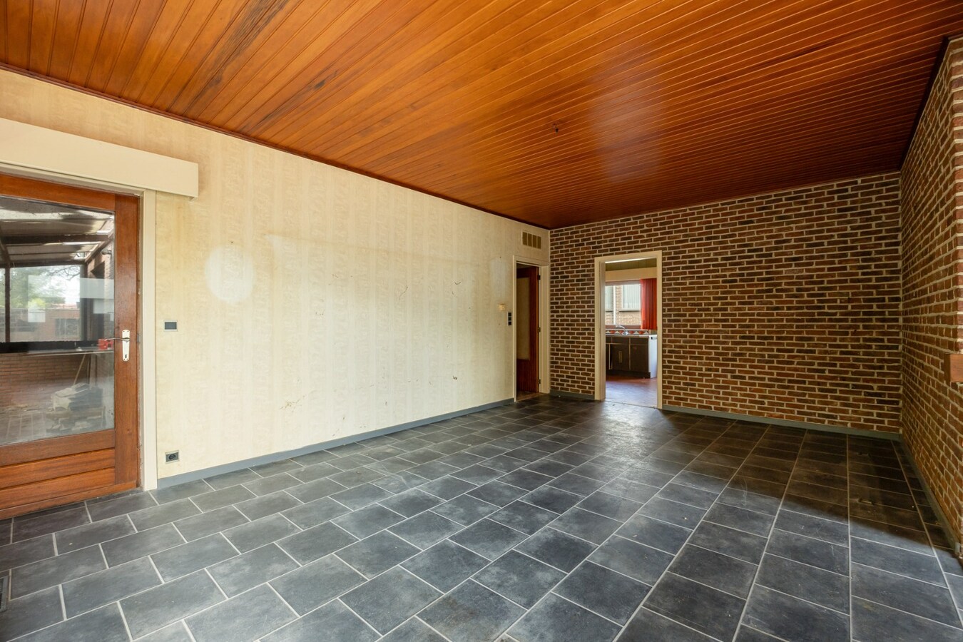 Charmante laagbouw woning met ruime tuin te Oelegem! 