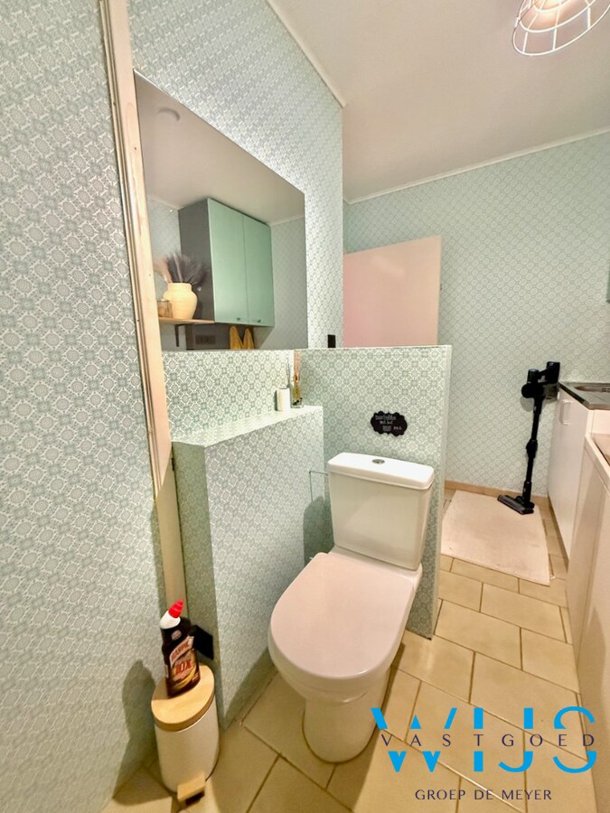 Toffe winkelruimte in centrum Ertvelde ! 