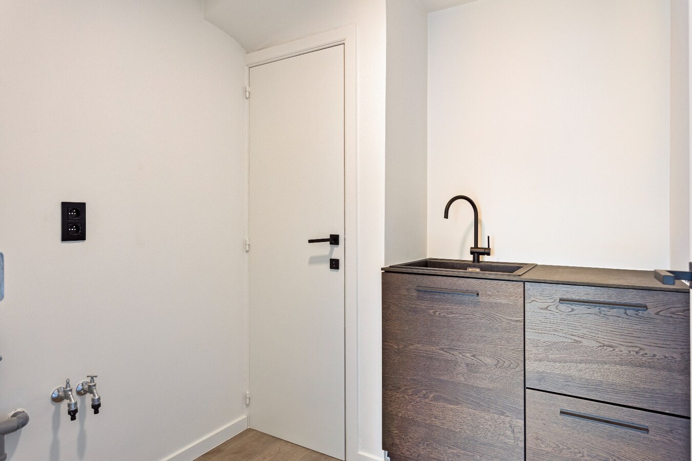 Instapklare gezinswoning in het hartje van Petegem 