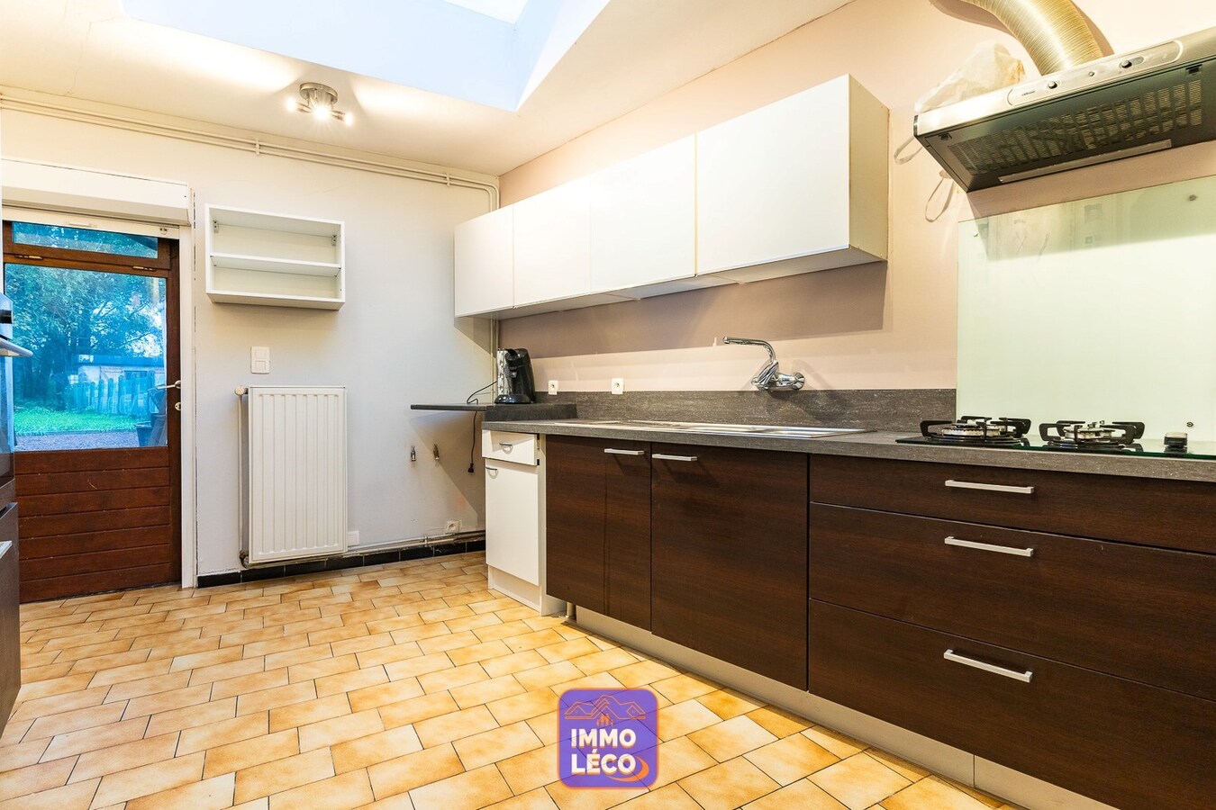 Maison 1 chambre avec jardin, carport et parking, au calme 