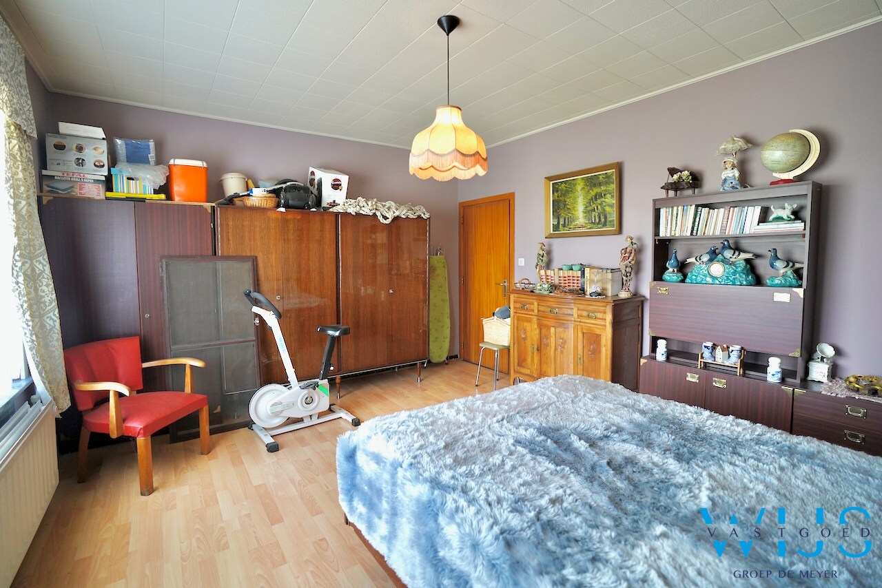 Open bebouwing op fenomenaal perceel van 2.108 m² te Oosteeklo ! 