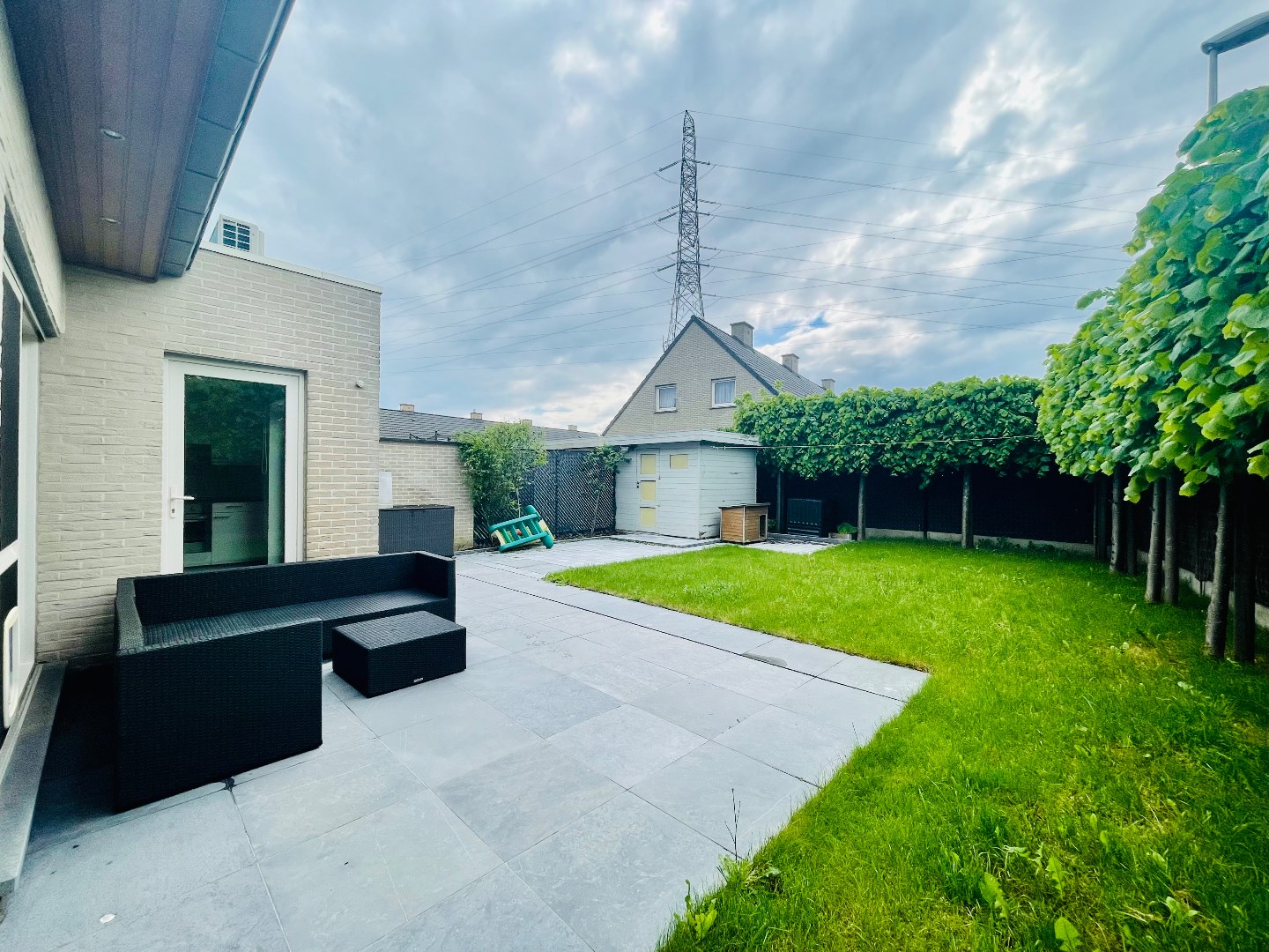 Deerlijk, Prachtige hoekwoning in een rustige wijk 900€/maand met zonnepanelen 