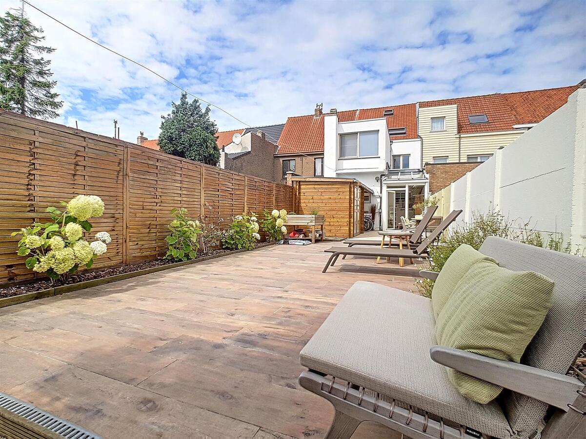 Aangename, volledig gerenoveerde en ruime gezinswoning - Zeebrugge 