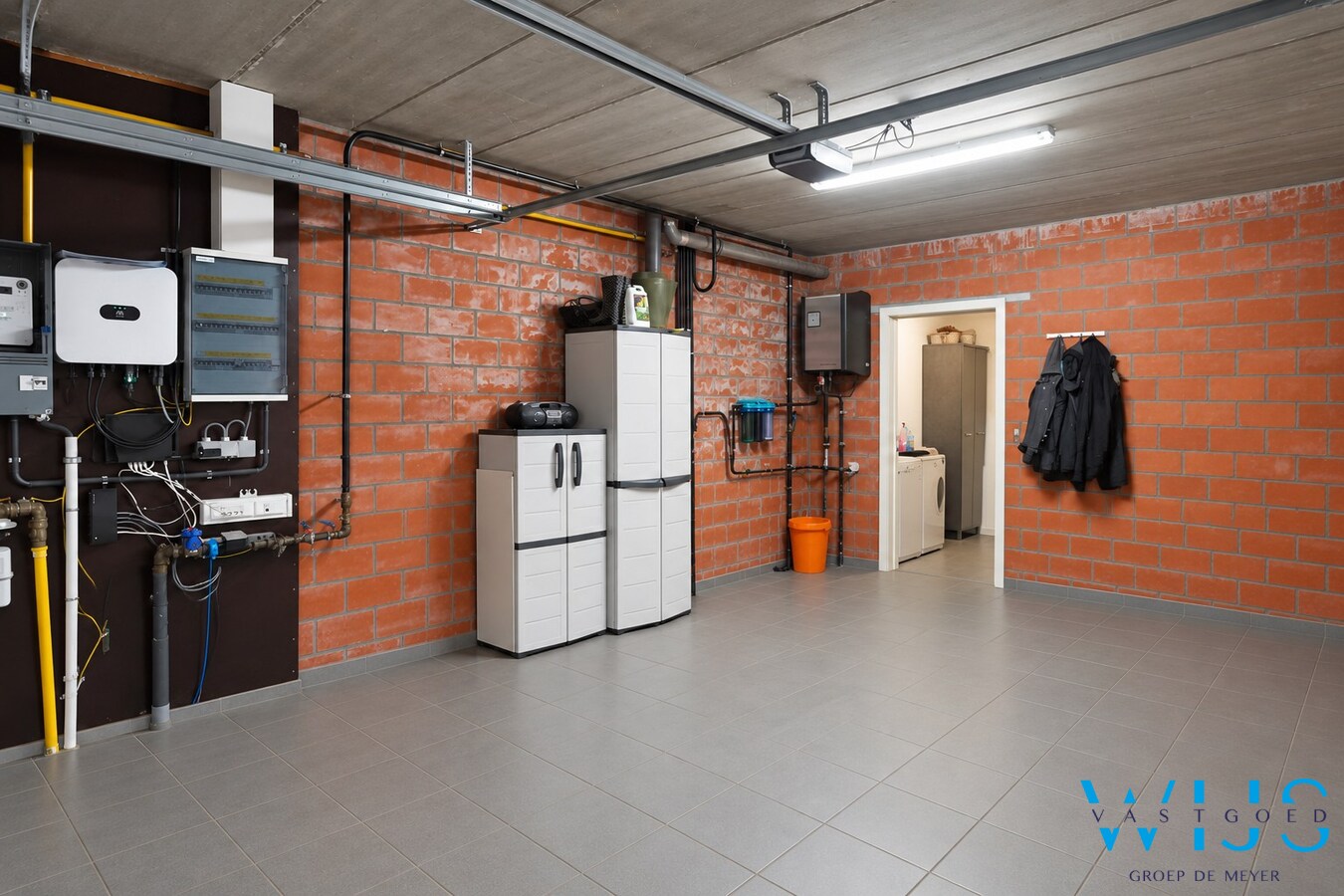 Ruime halfopen bebouwing met vier slaapkamers in Ertvelde 