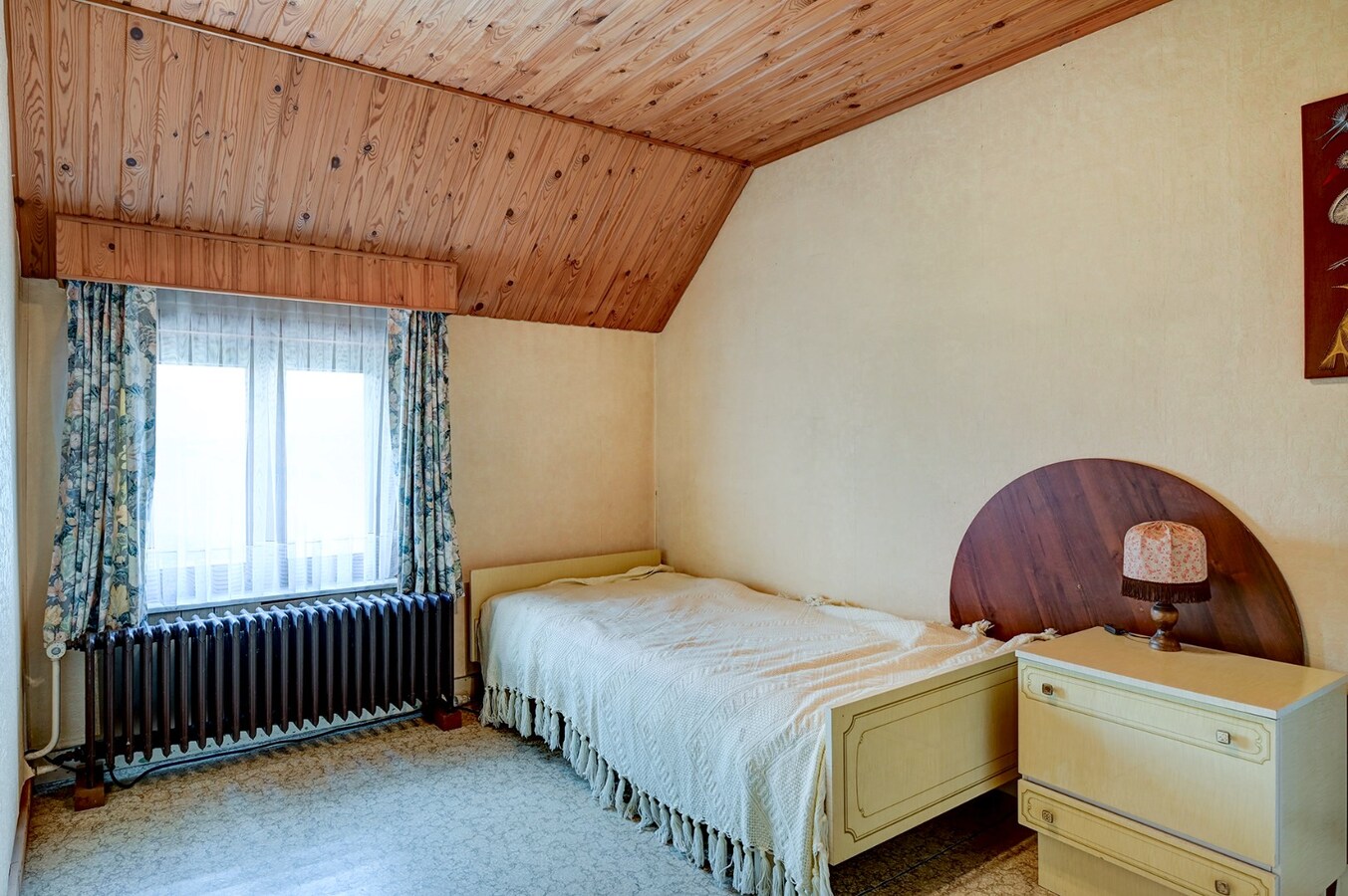 Open bebouwing met 4 slaapkamers 