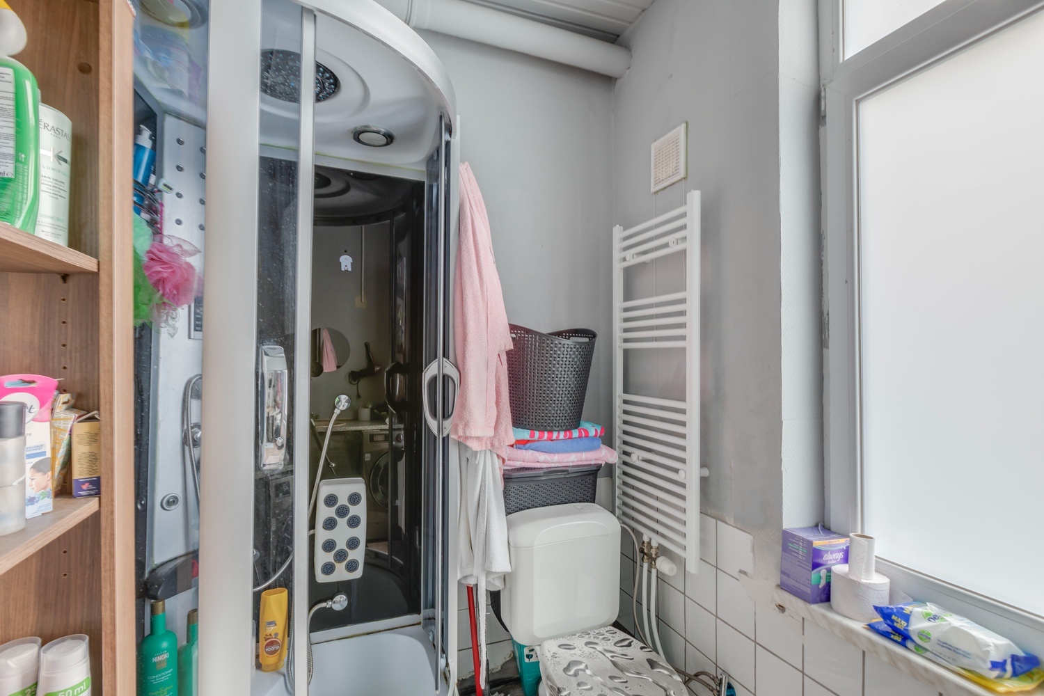 Triplex appartement met casco handelsgelijkvloers 