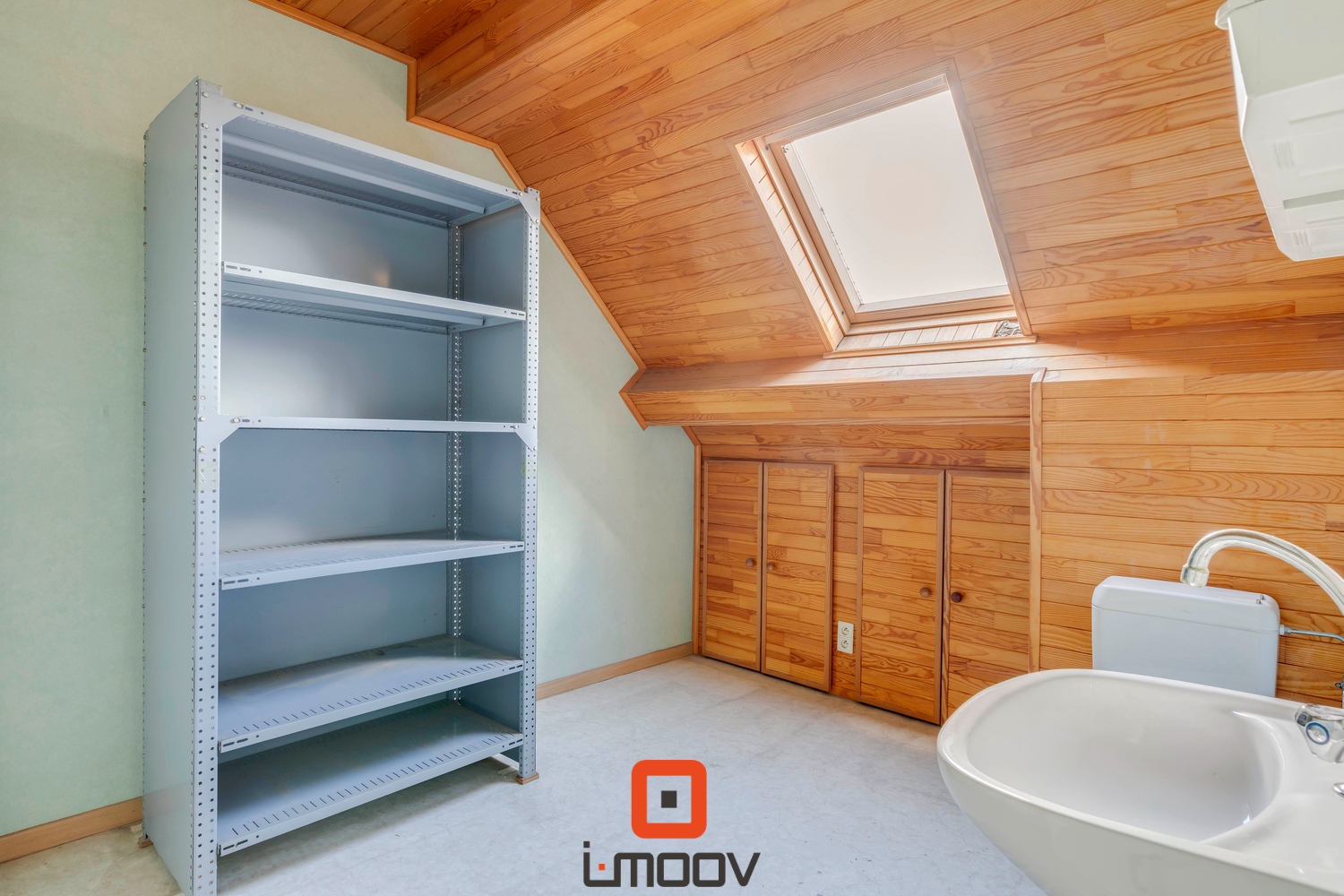 Ruime 4-slaapkamer woning in bruisend Gentbrugge 