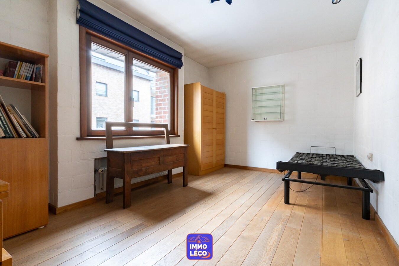 Maison d'architecte avec profession libérale, double garage, jardin, CENTRE-VILLE ! 