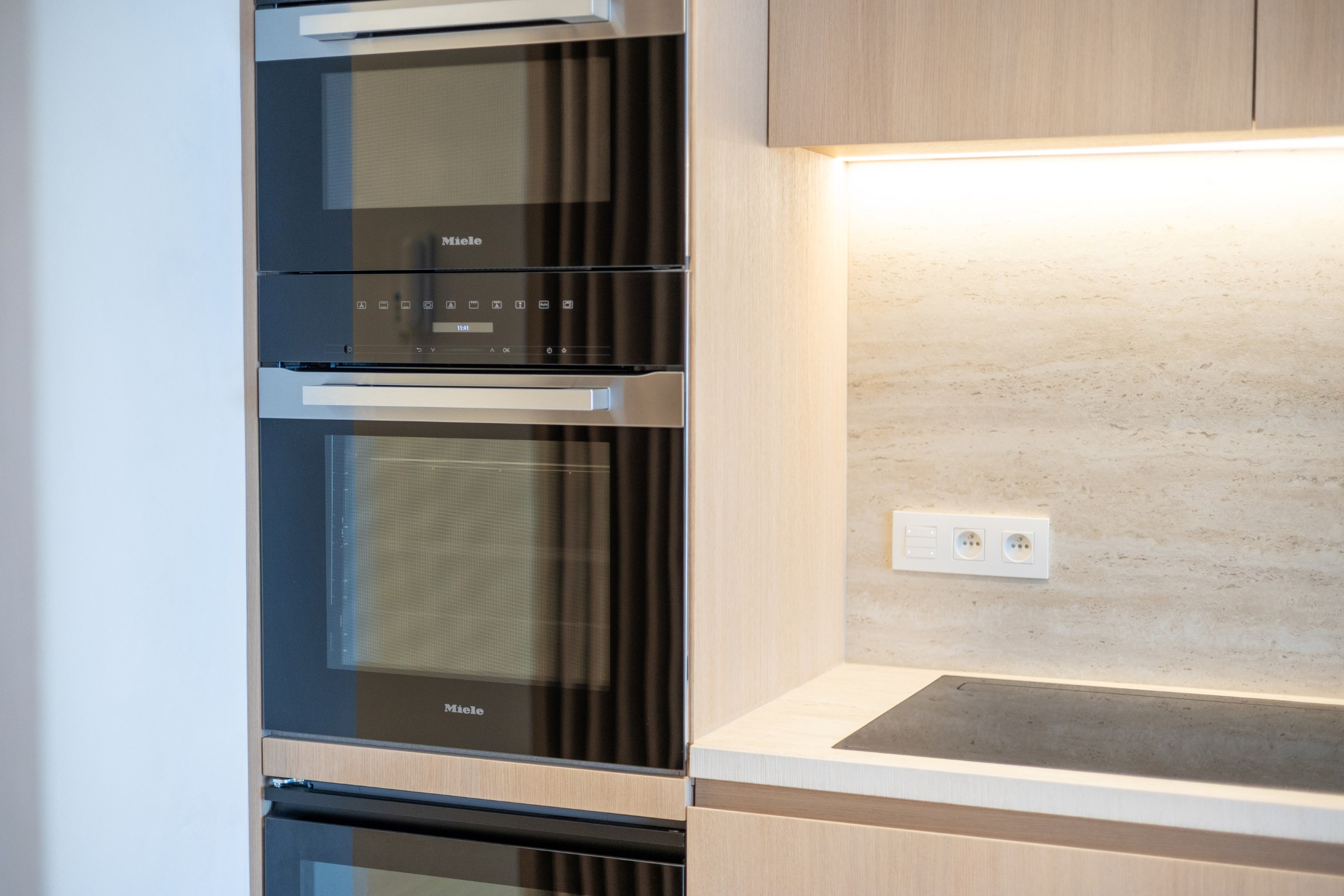 Charmant en instapklaar appartement te koop in Knokke op een toplocatie nabij de zeedijk, Kustlaan en Place m’as-tu vu. 