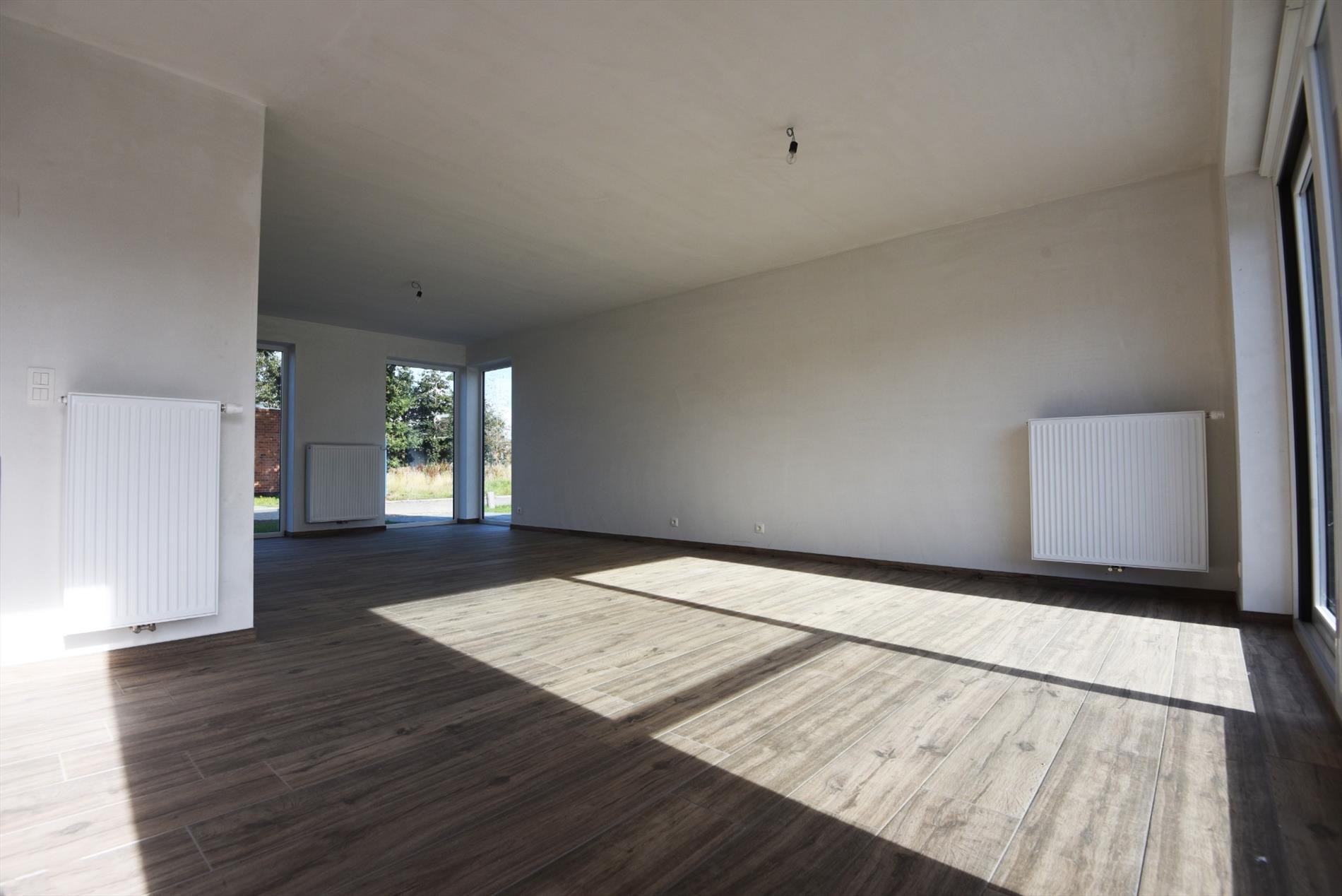 NIEUWBOUW HOB met 3 slpks en tuin te ADEGEM 