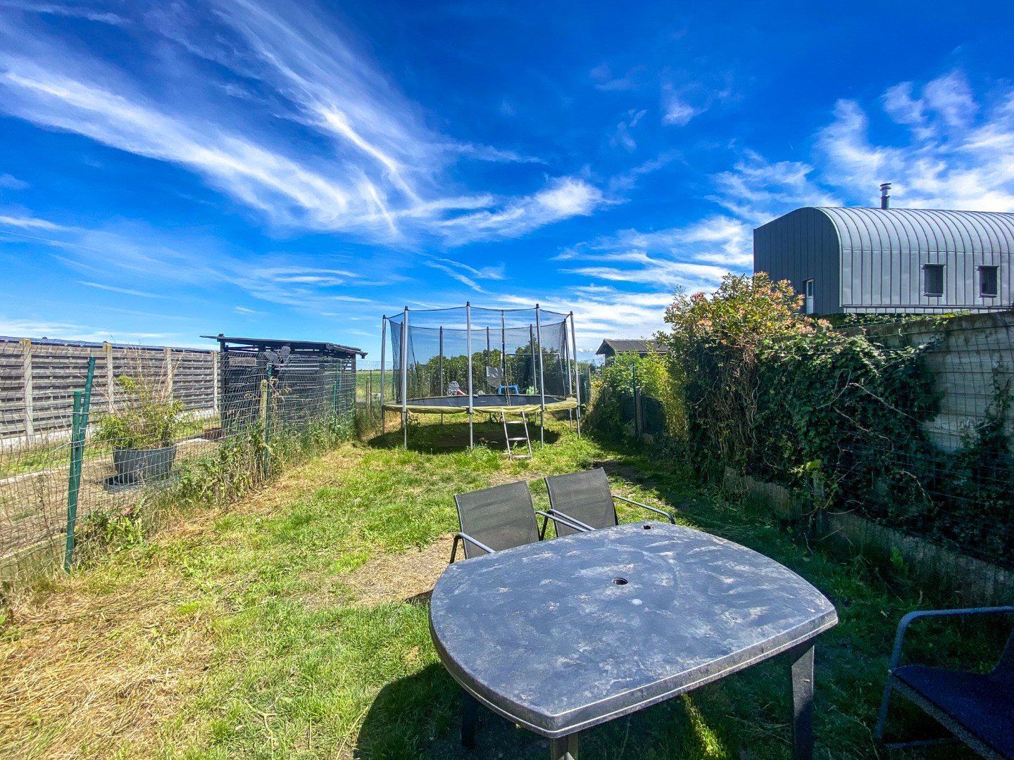 Ruime rijwoning op 271m² met 3 slaapkamers te Adinkerke (De Panne)! 