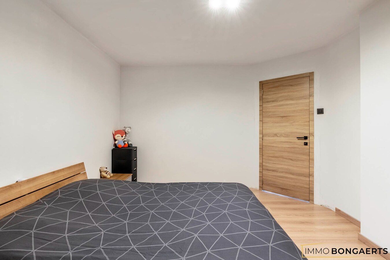 Gerenoveerde woning met vier slaapkamers 