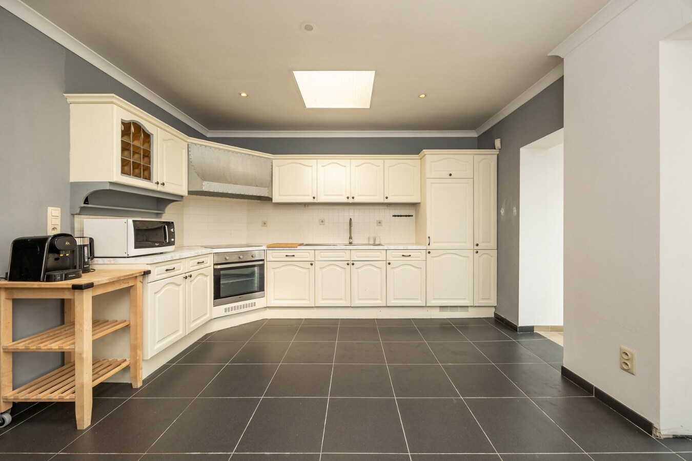 Instapklare HOB met 4 slpk en tuin te Willebroek! 