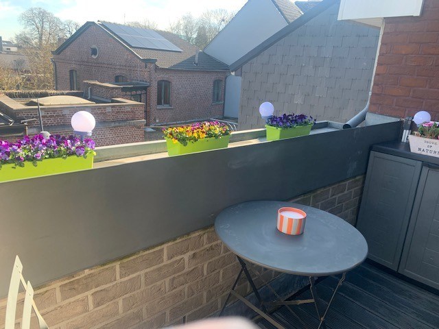 APPARTEMENT MET 1 SLAAPKAMER VLAKBIJ DE GROTE MARKT 