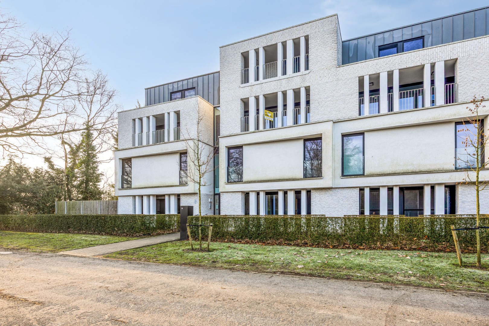 Recent en energiezuinig gelijkvloers appartement met 2 slpk. in Geel 