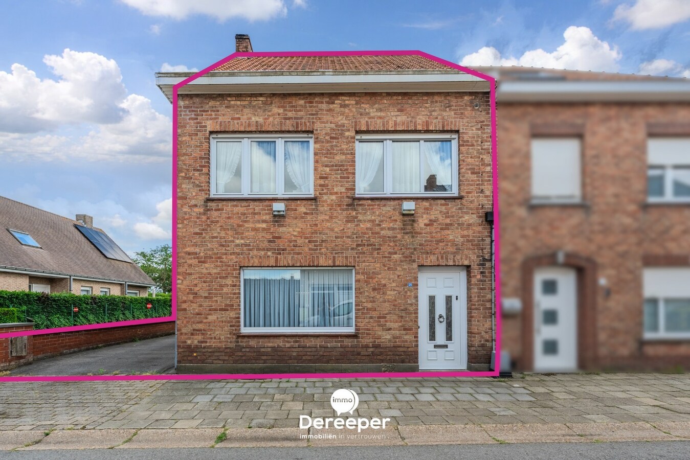 Te renoveren halfopen woning met zuidgerichte tuin op 571 m² in Jabbeke 