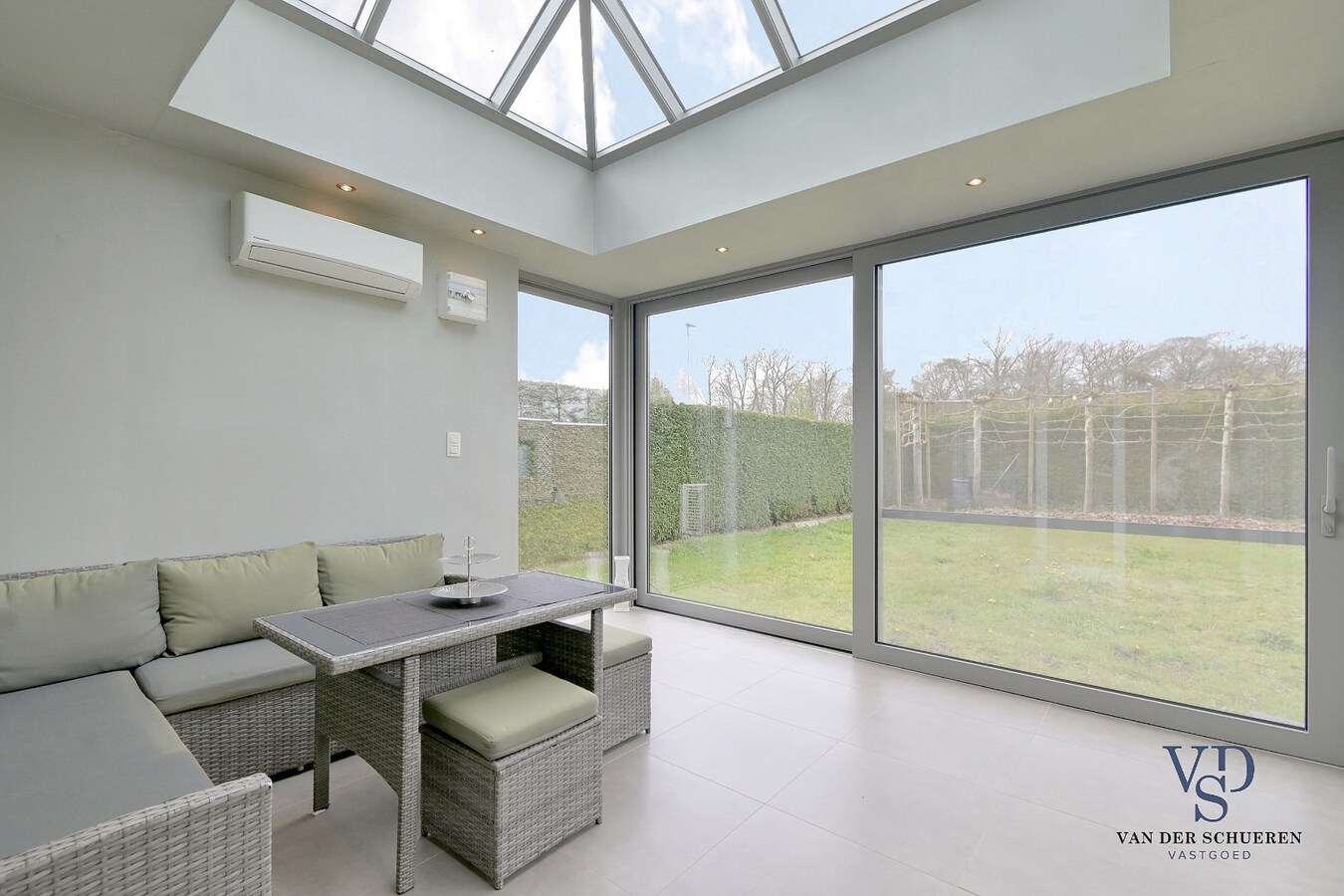 Tijdloze villa in residentiële wijk te Nazareth. 