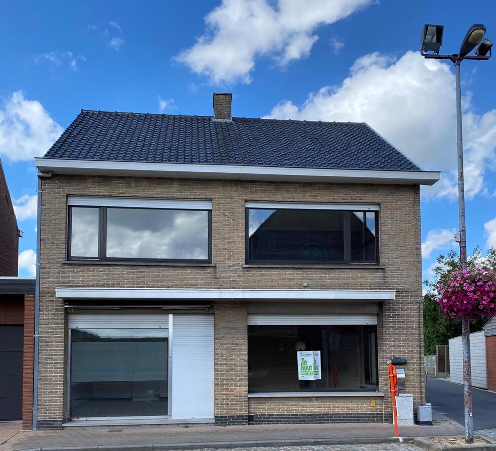 Woning met 3 slaapkamers en bureauruimte te Kortemark 