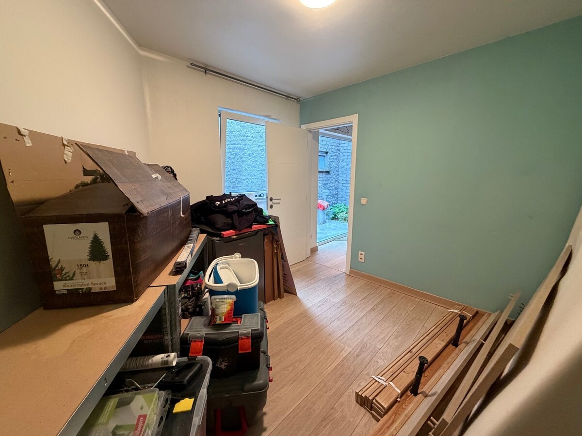 Gelijkvloers app. nabij het Carlos Dierickxplein te Asper. 