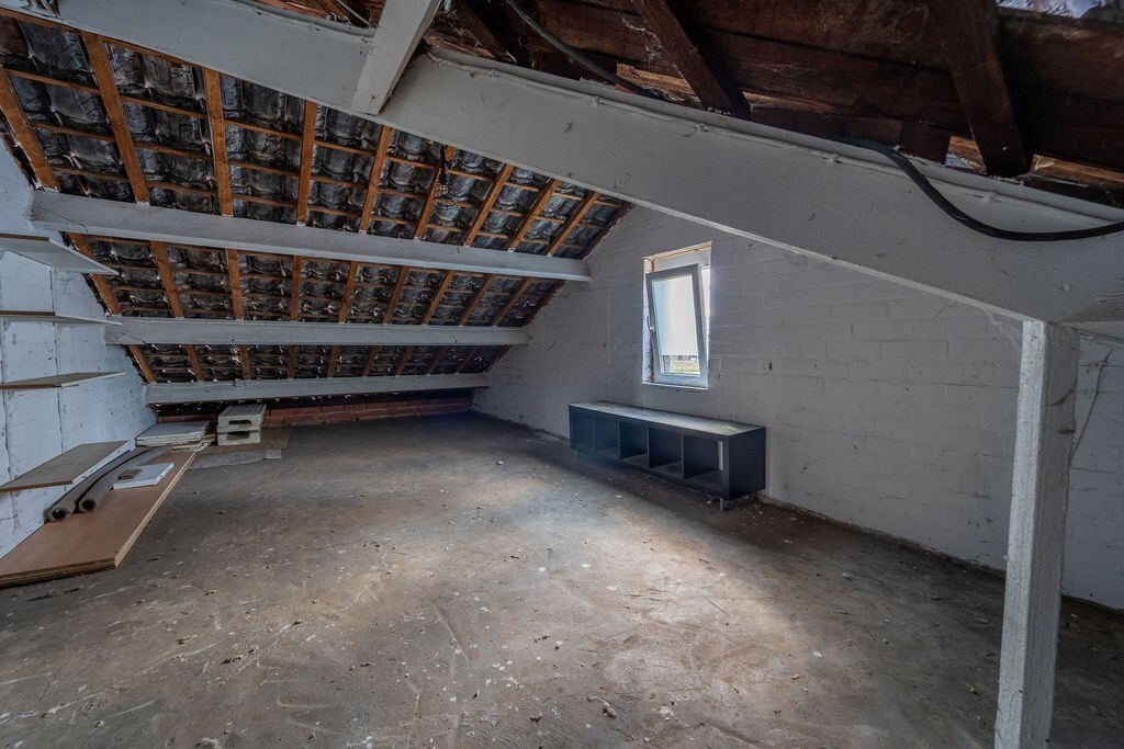 RUIME GELIJKVLOERSE WONING MET 3 SLAAPKAMERS, GARAGE EN RUIME TUIN TE HASSELT (KERMT) 