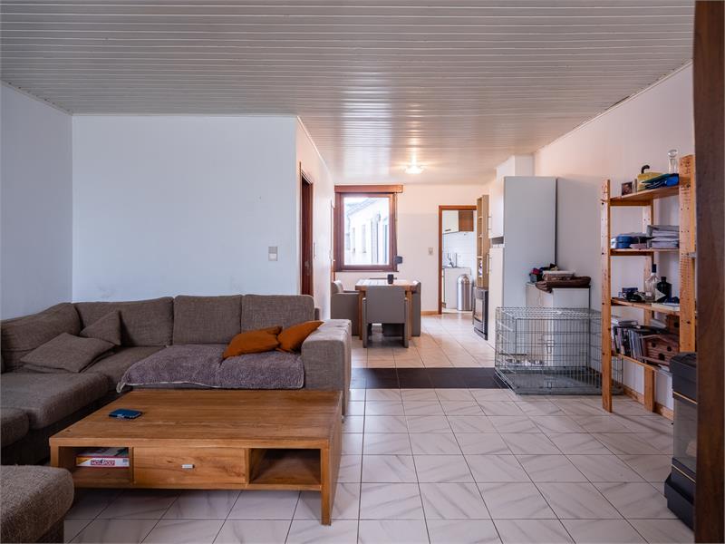 Rijwoning met charmante gevel. 