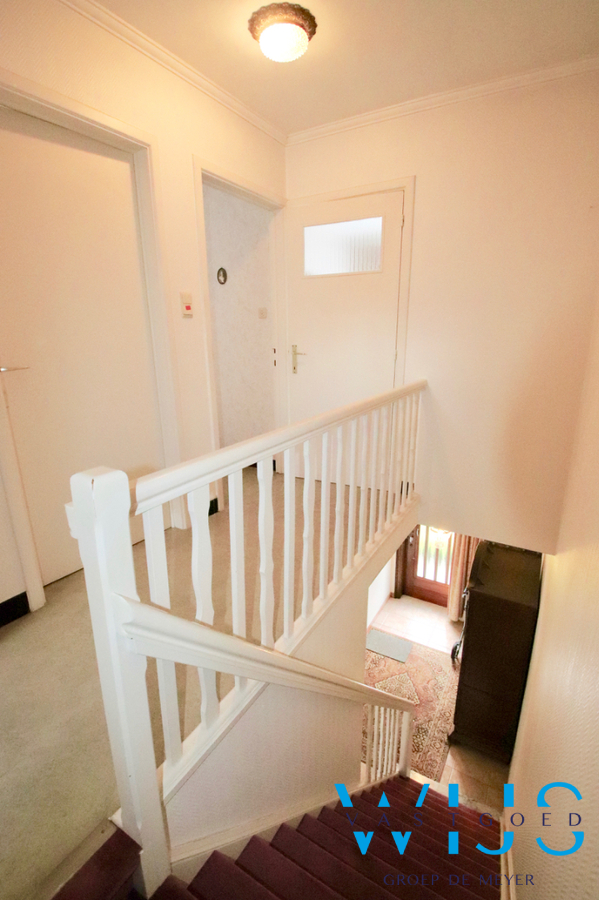 Stevige gezinswoning op SUPER locatie te Eeklo! 