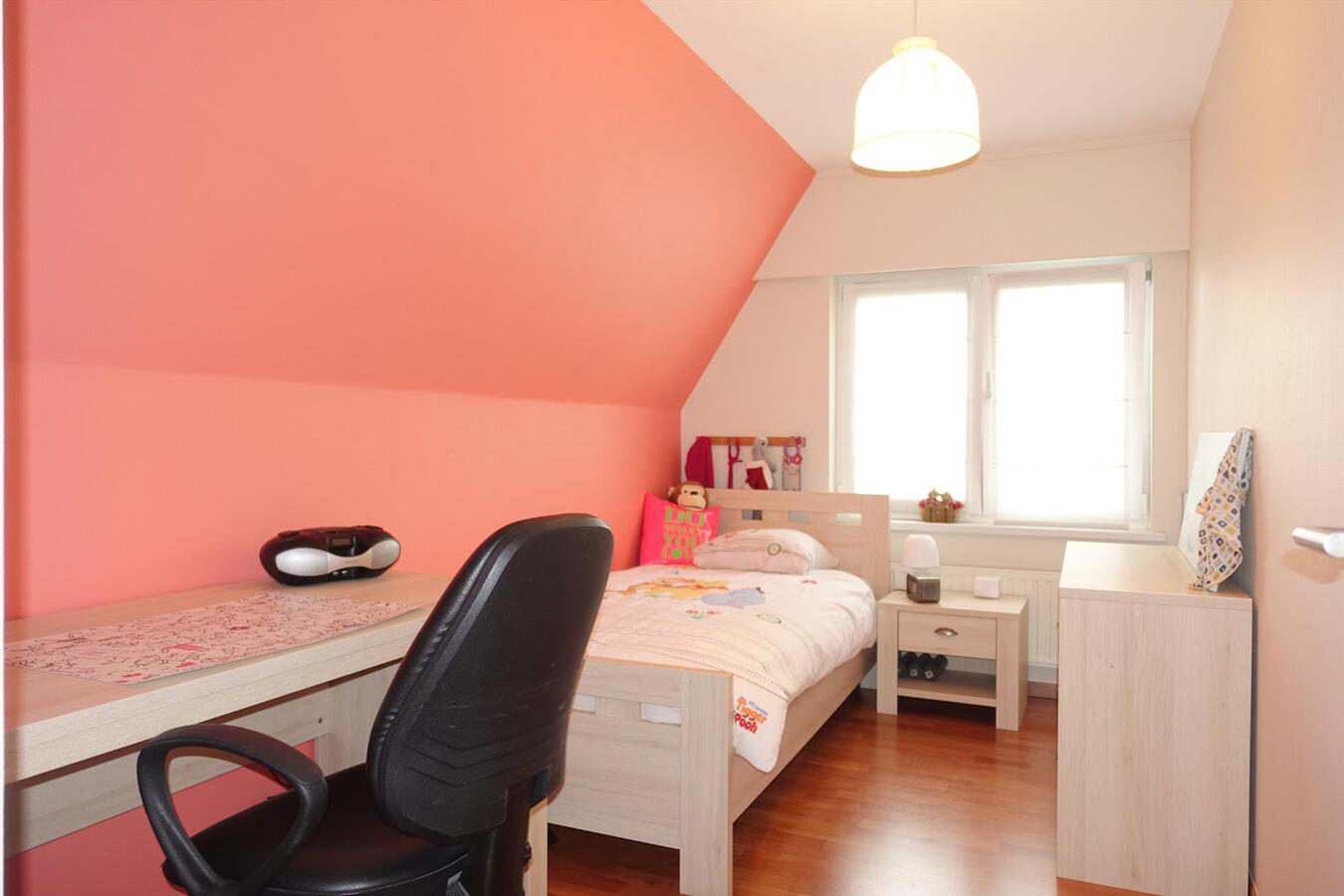 Prachtig ruime gerenoveerde woning 