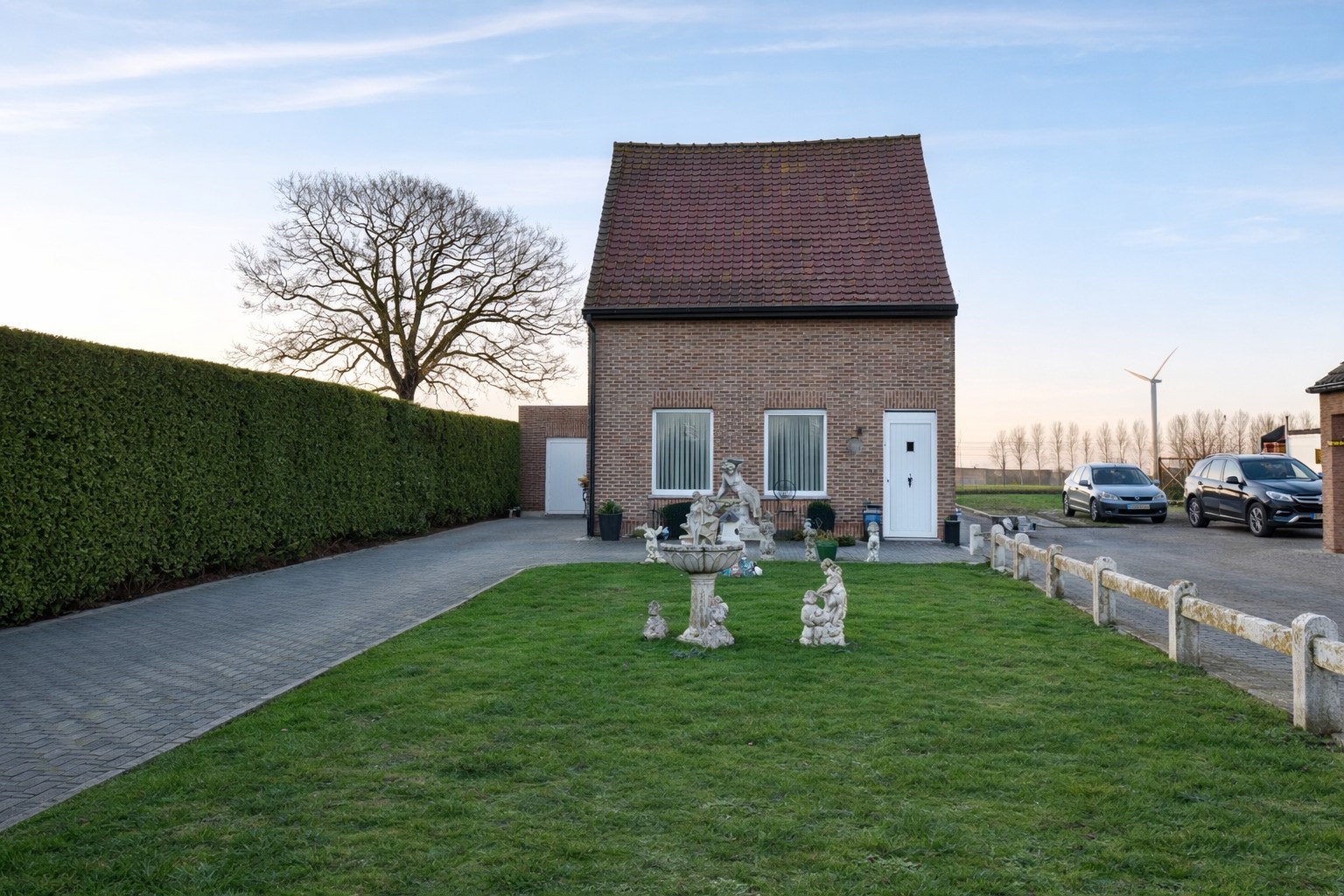 Woning met 3 slaapkamers, tuin  en dubbele garage te Kaprijke 