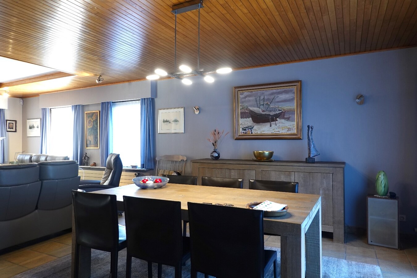 Ruime halfopen woning op uitstekende ligging 