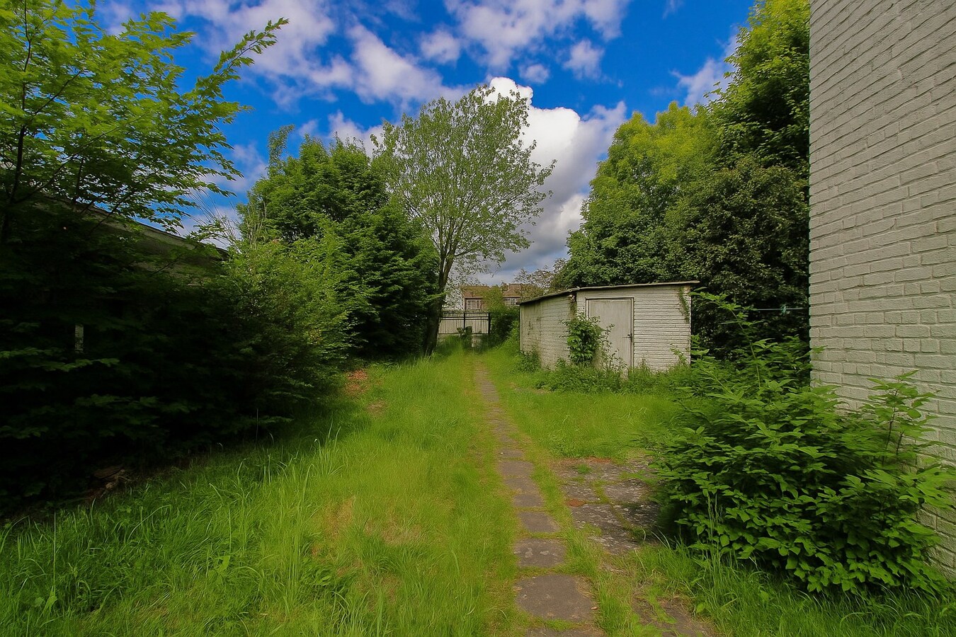 Te koop: Te renoveren woning in het hart van Sint-Niklaas – karakter, ruimte én topligging! 