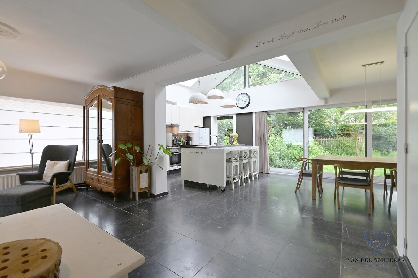 Ruim (> 280 m²) en ecologisch wonen. 