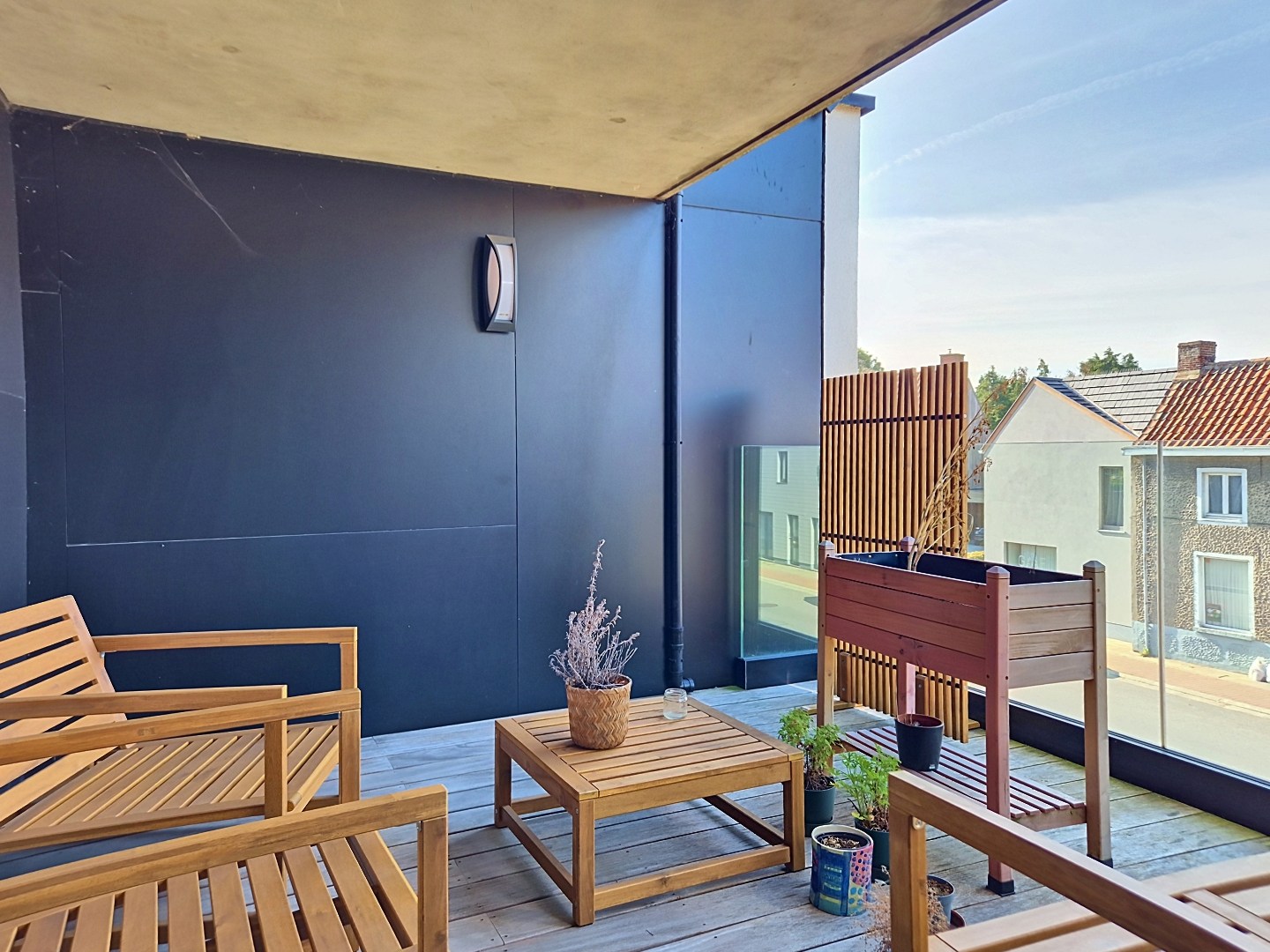 Modern appartement met 2 slaapkamer, terras en garage in Ursel 