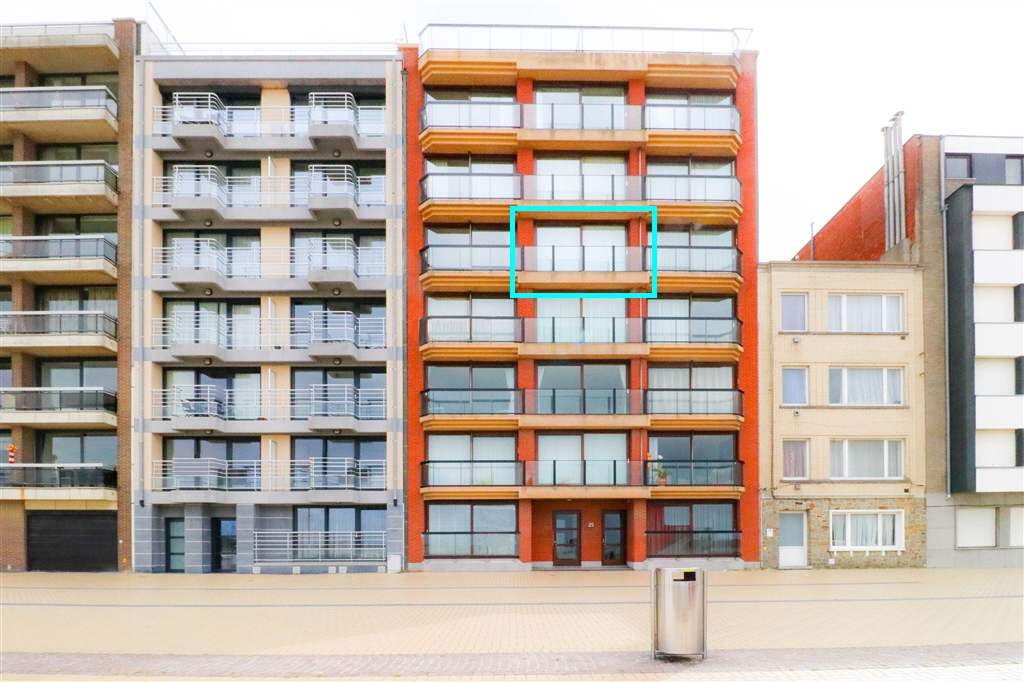 Mooie instapklare studio met zeezicht 