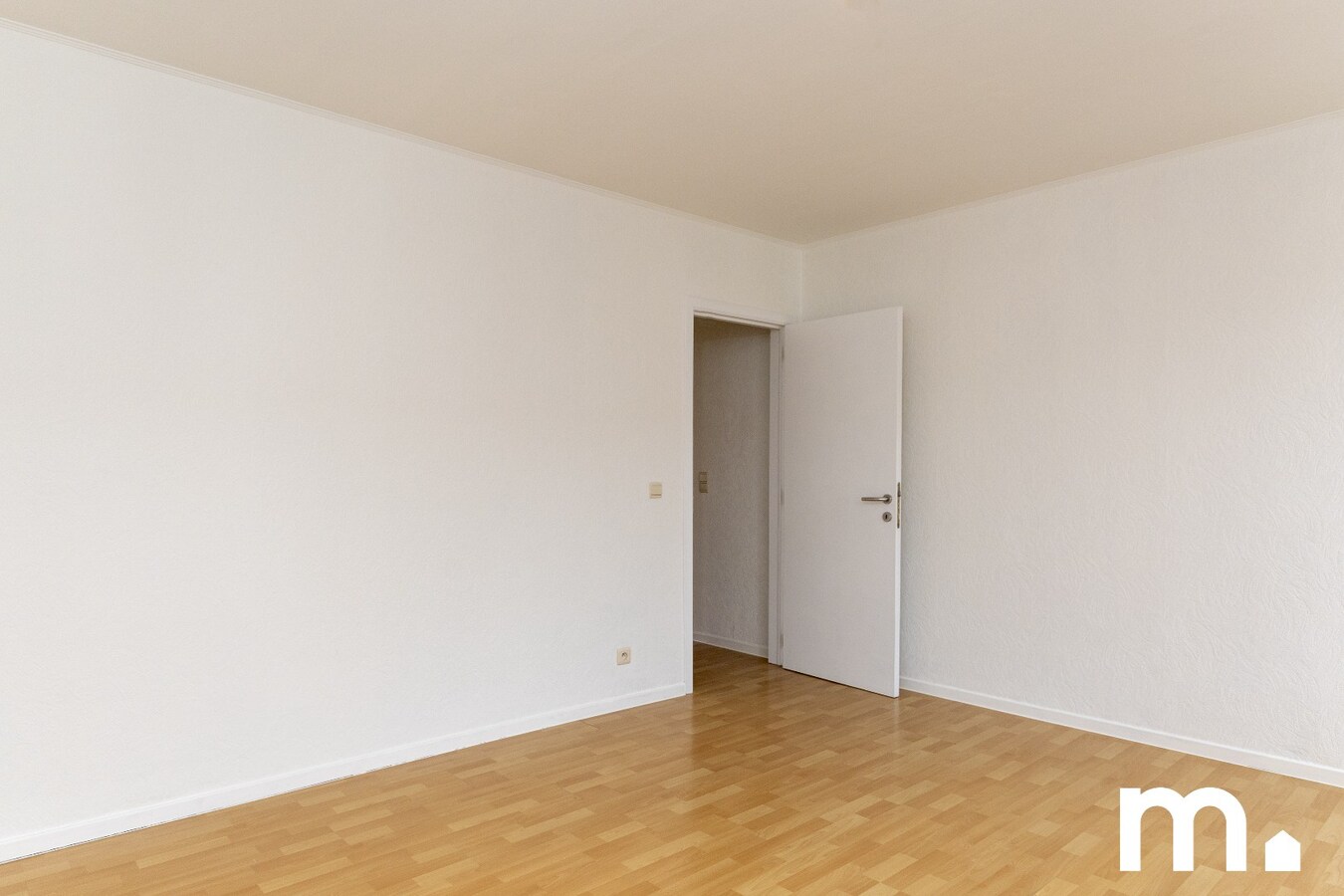 Instapklare woning nabij de Leieboorden in Kortrijk te koop ! 