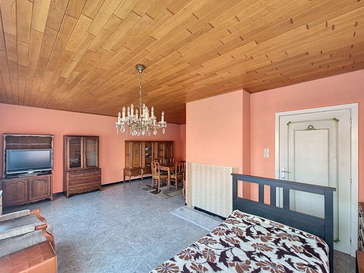 Halfopen woning met 4 slpk 