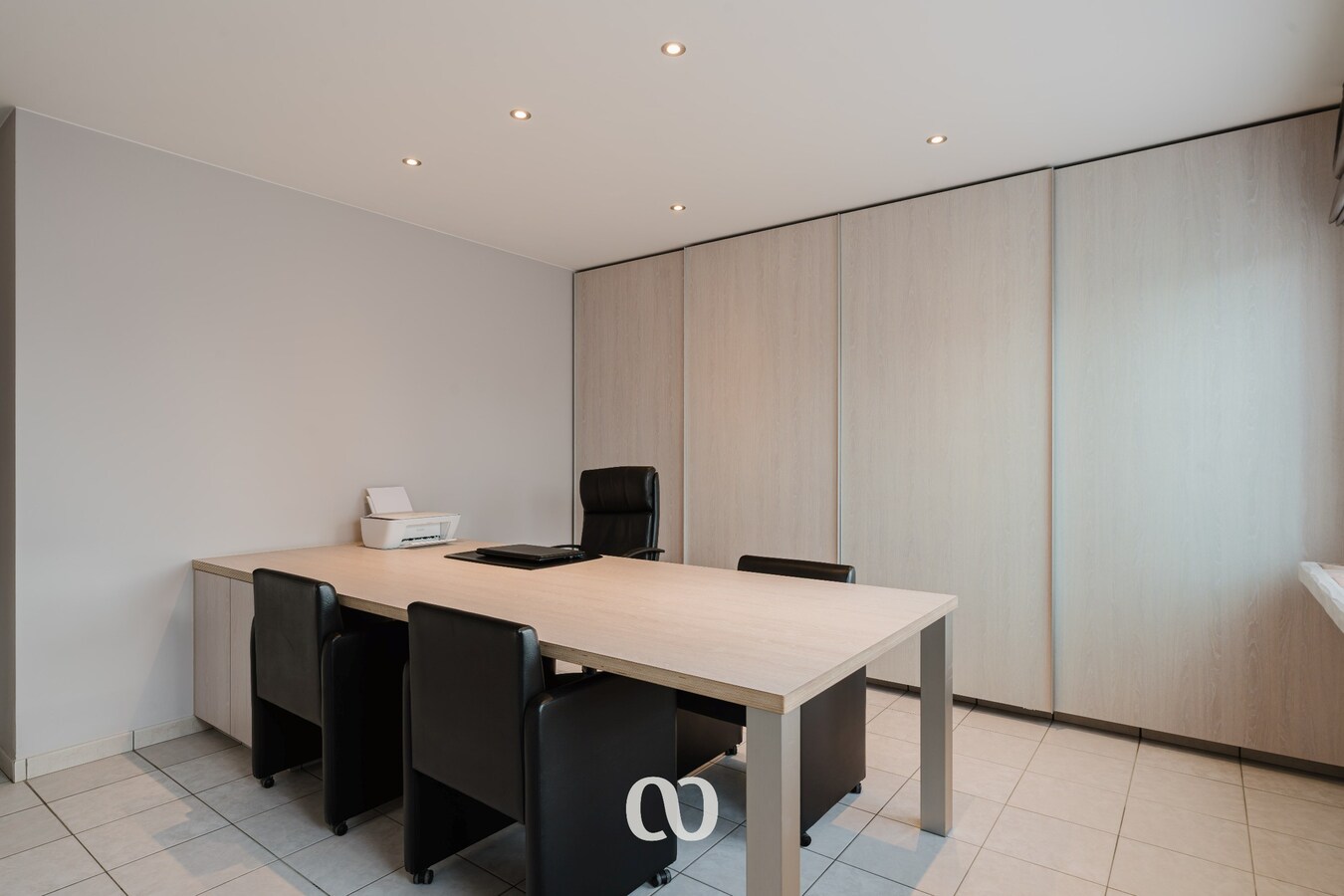 Instapklare gezinswoning met 4 slaapkamers en tuin 