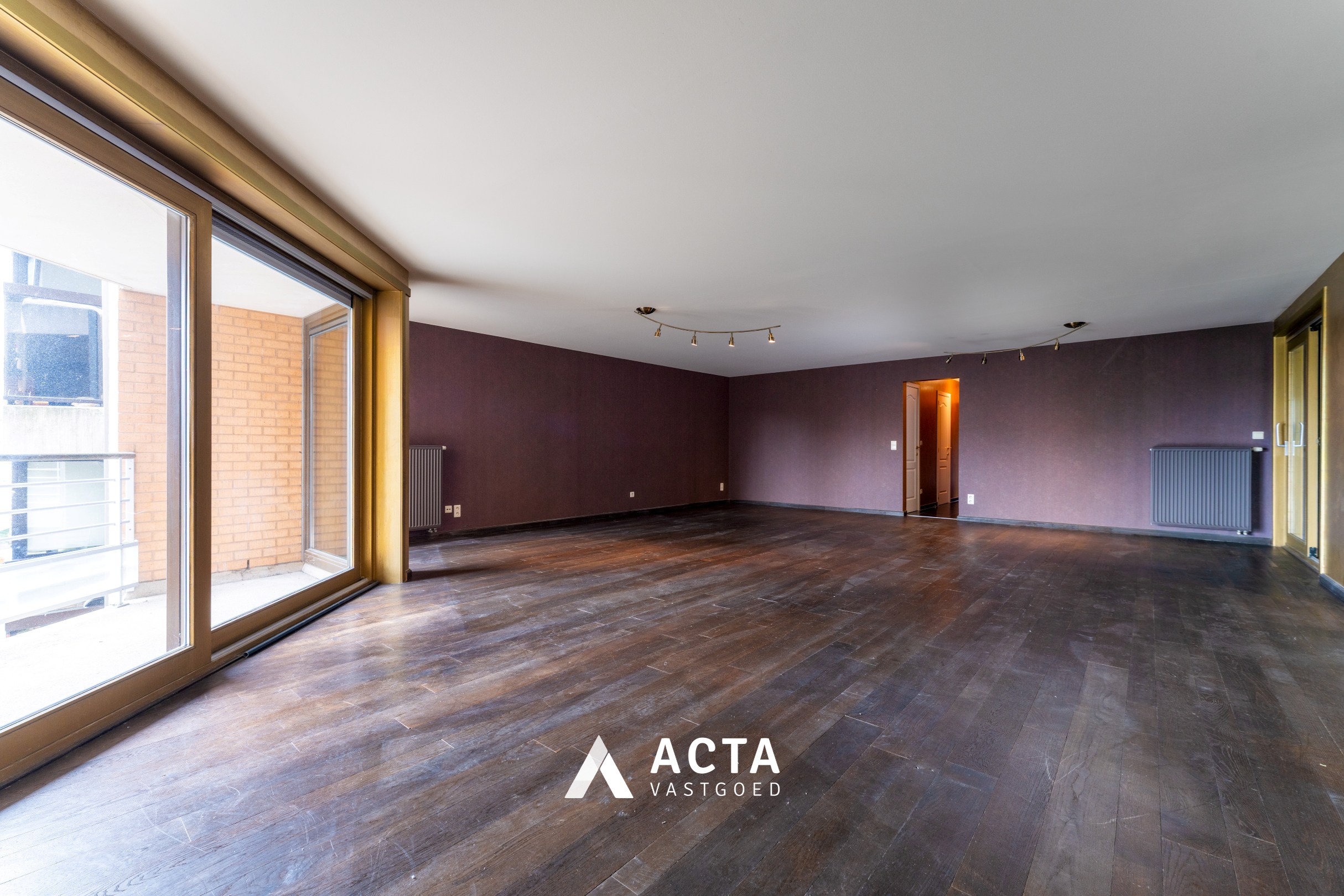 Ruim 3-slaapkamerappartement met zonneterrassen 