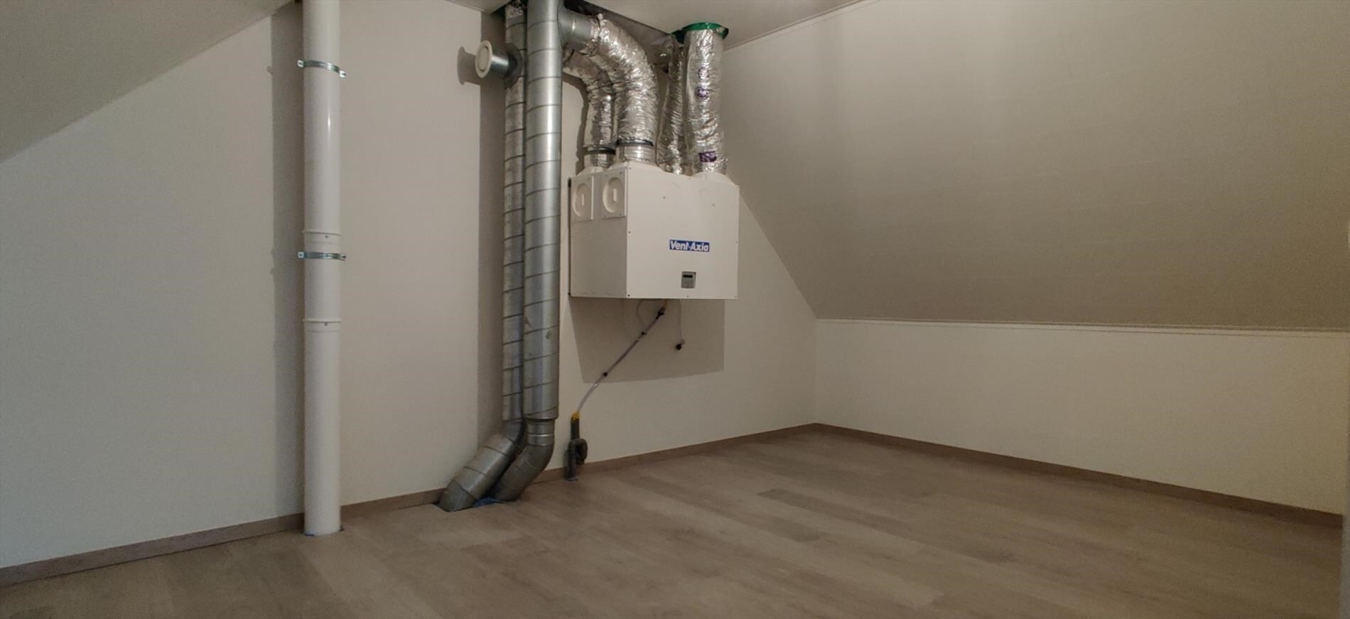 Nieuwbouwwoning met 4 slaapkamers en tuin 