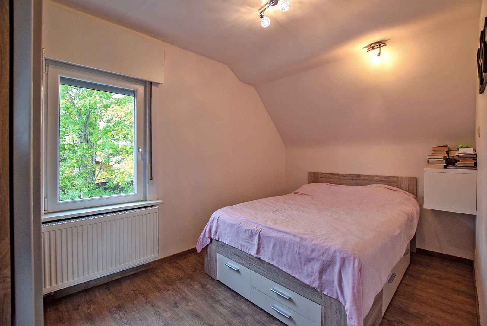 Instapklare woning gelegen op 330m² te Oostduinkerke. 