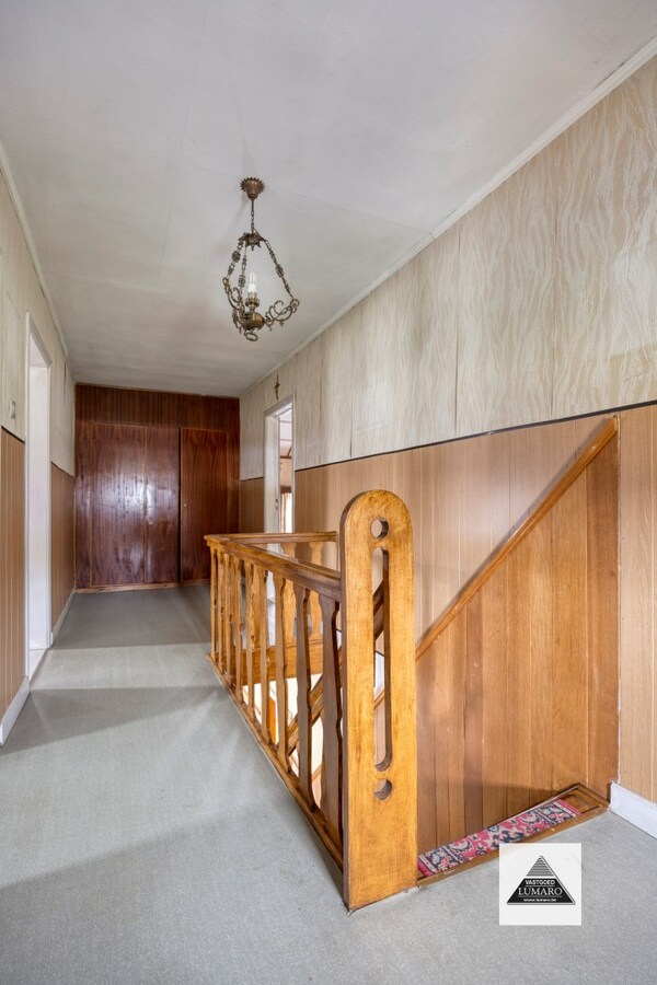 Te renoveren langgevel-hoeve op 3.536 m² in Maasdorp Boorsem 